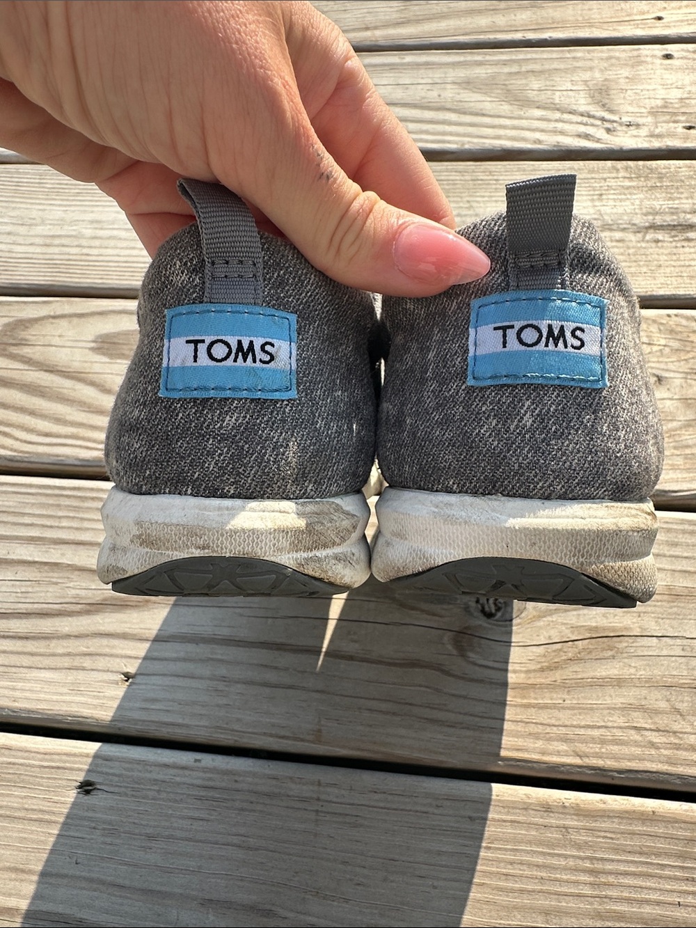 Tom’s Casual Gray Knit Lace-Up Sneakers - Picture 4 of 6